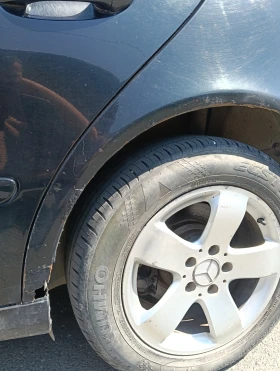 Mercedes-Benz E 220 - 1950 € - 75921322 3