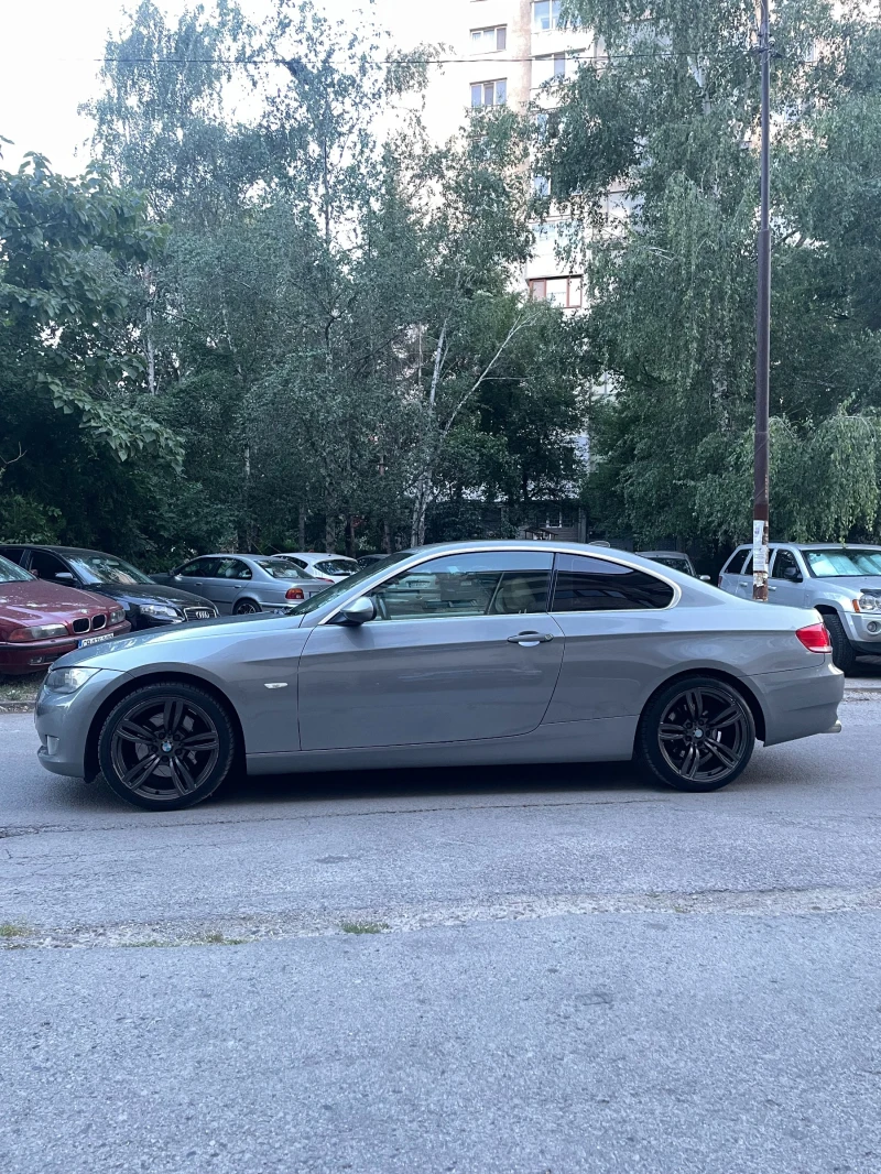 BMW 330, снимка 6 - Автомобили и джипове - 47504575