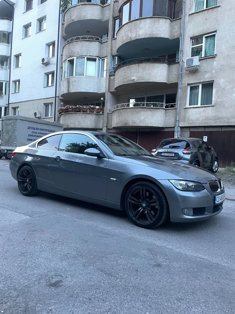 BMW 330, снимка 8 - Автомобили и джипове - 47504575