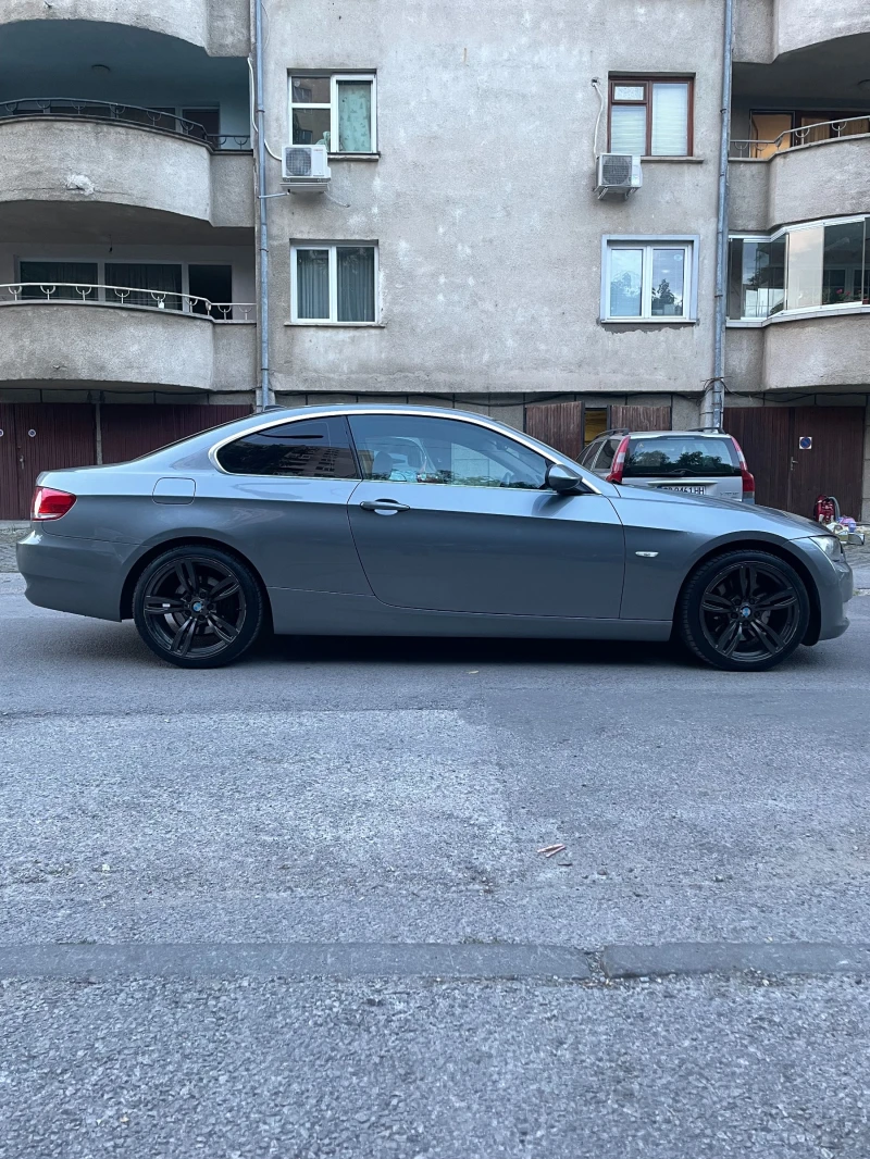 BMW 330, снимка 5 - Автомобили и джипове - 47504575