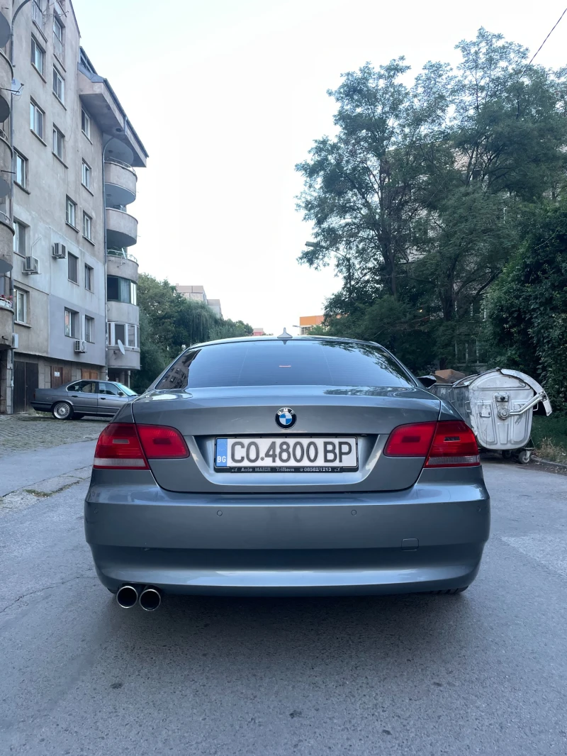 BMW 330, снимка 2 - Автомобили и джипове - 47504575