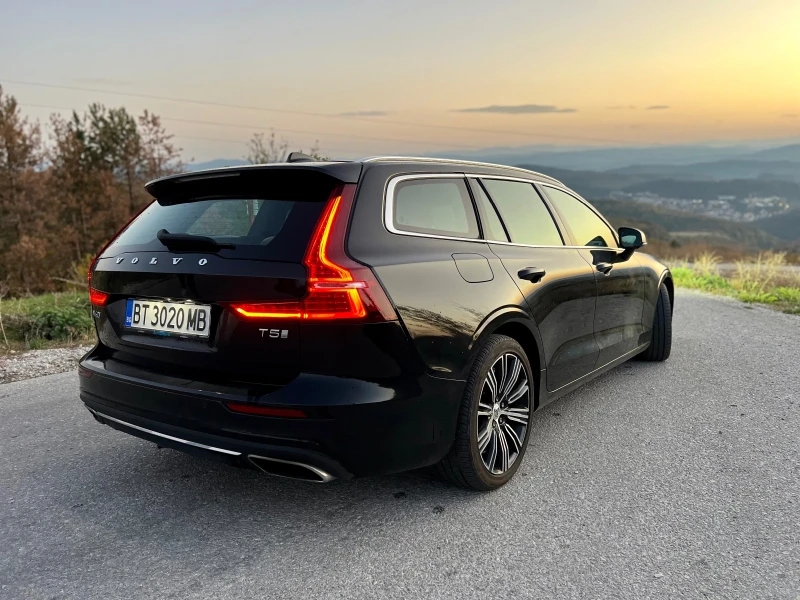 Volvo V60 Т5, снимка 4 - Автомобили и джипове - 47751764