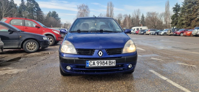 Renault Symbol, снимка 2 - Автомобили и джипове - 48797412