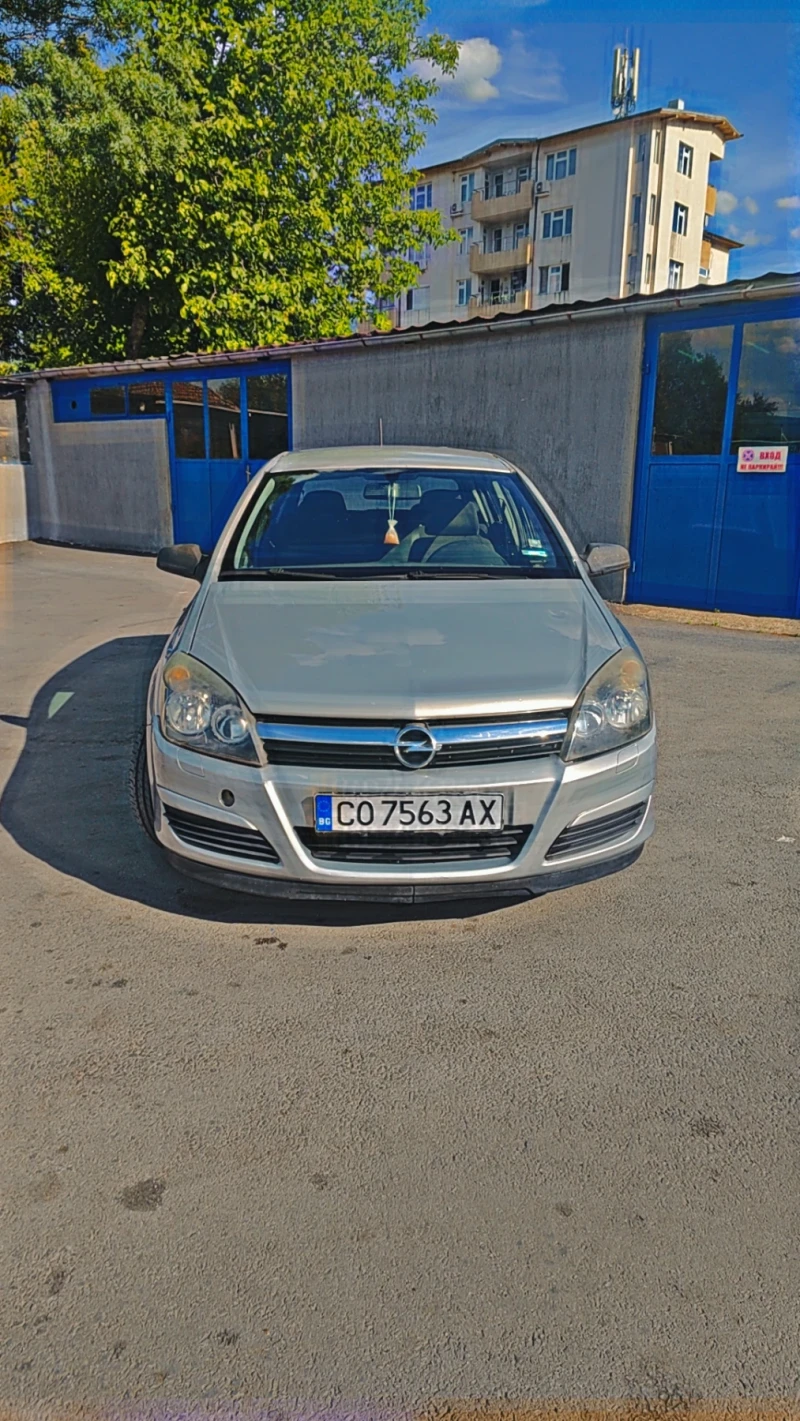 Opel Astra 1.6 Twinport, снимка 2 - Автомобили и джипове - 52511161