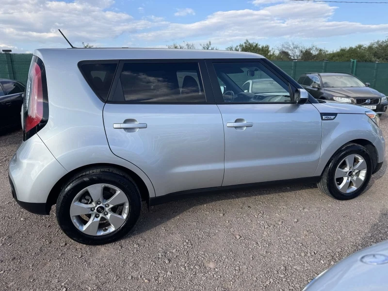 Kia Soul 1.6i AUTOMAT 18 000km, снимка 6 - Автомобили и джипове - 51192641