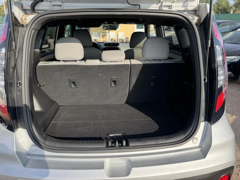Kia Soul 1.6i AUTOMAT 18 000km, снимка 11 - Автомобили и джипове - 51192641