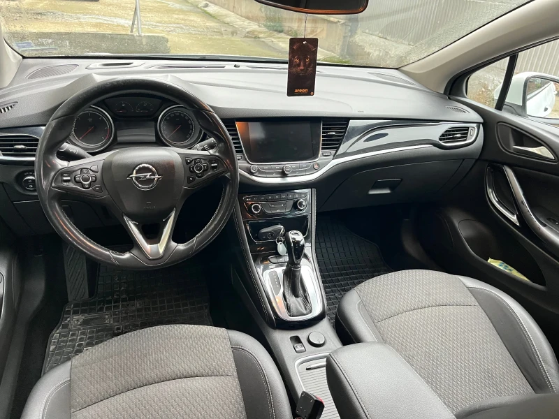 Opel Astra Sport Tourer , снимка 4 - Автомобили и джипове - 52795070