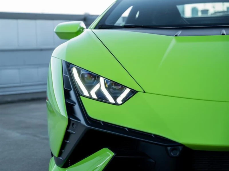 Lamborghini Huracan * АВТО КРЕДИТ* ЦЕНА ДО БГ * СЕРВИЗНА ИСТОРИЯ * , снимка 4 - Автомобили и джипове - 52830489