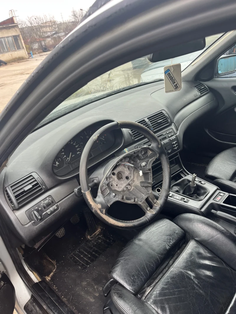 BMW 320, снимка 11 - Автомобили и джипове - 53434030