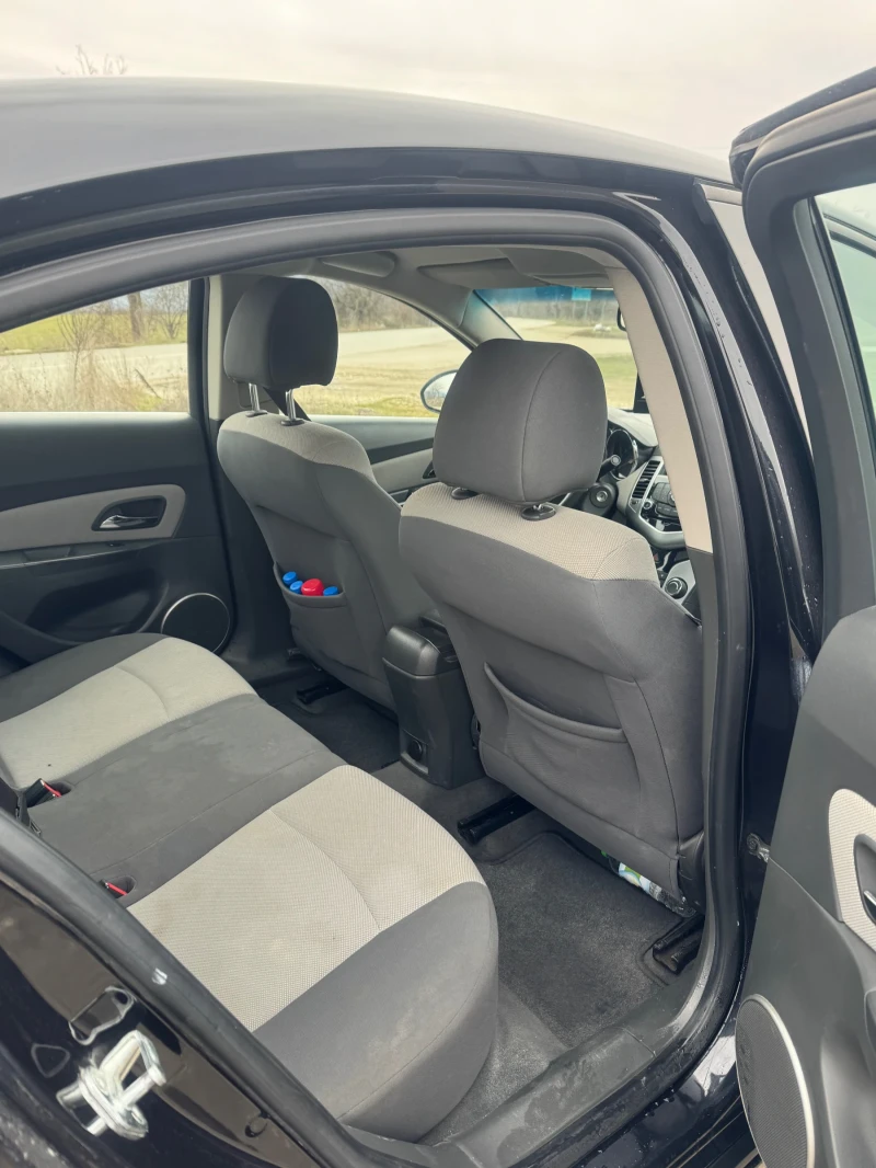 Chevrolet Cruze, снимка 9 - Автомобили и джипове - 53495576
