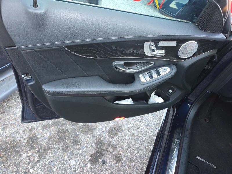 Mercedes-Benz C 400 AMG* PACK* BURMESTER* 4MATIC* КАМЕРА* КЕЙЛЕС, снимка 7 - Автомобили и джипове - 53578954