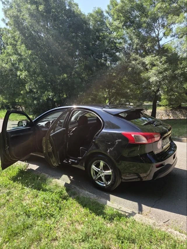 Mitsubishi Lancer 1.5, снимка 6 - Автомобили и джипове - 56306526