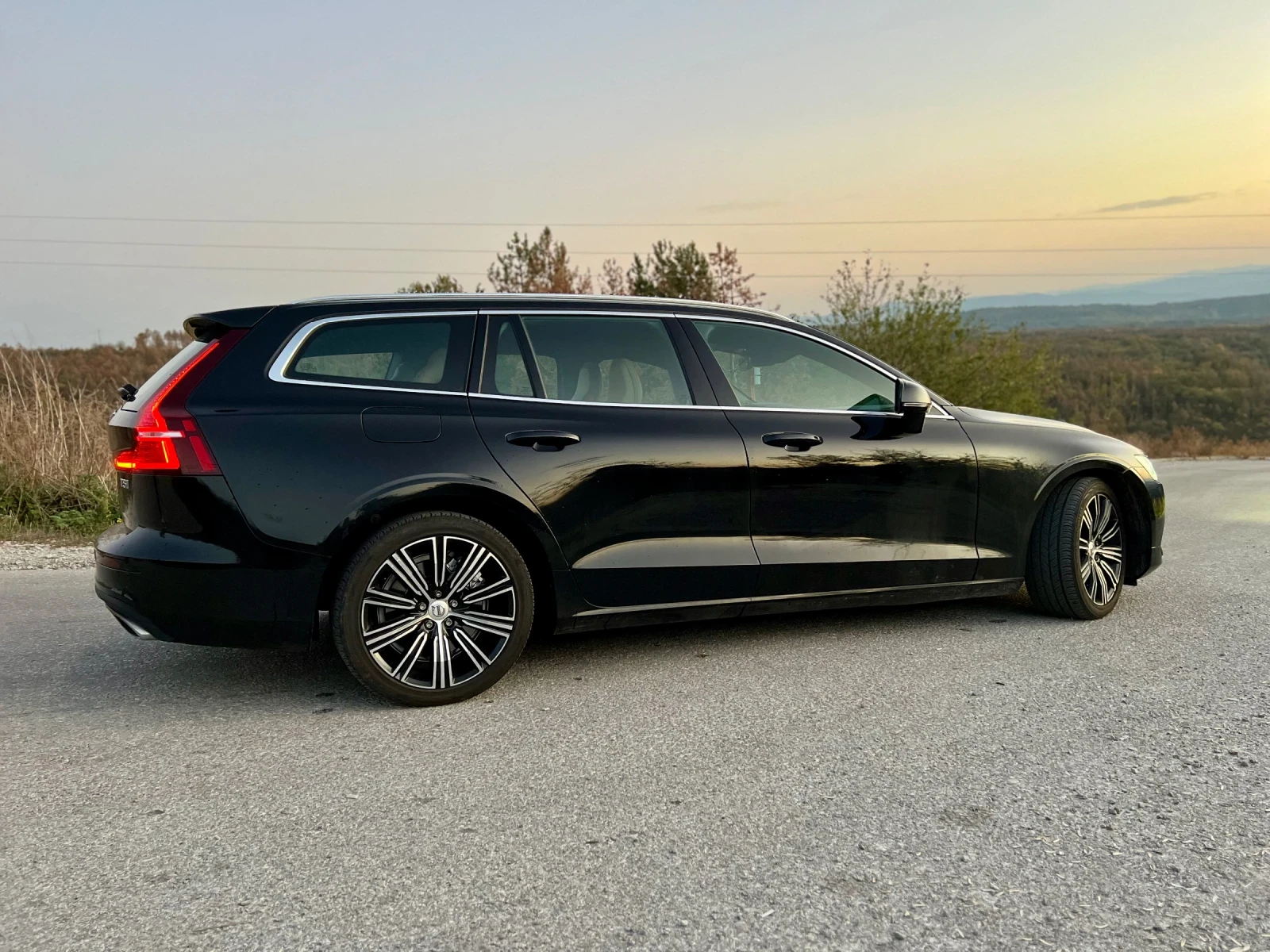 Volvo V60 Т5 - изображение 3