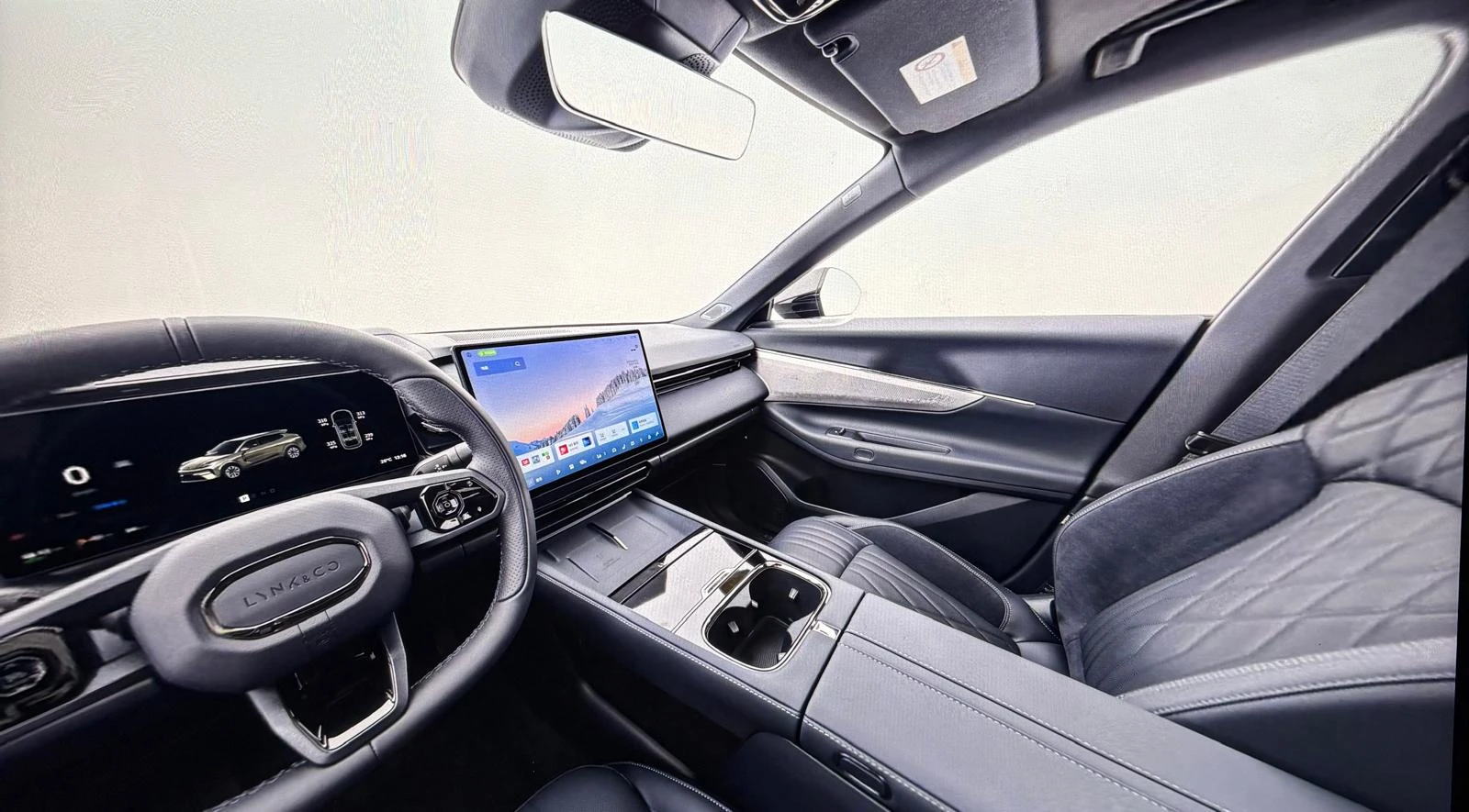 LynkCo 08 2026 210 4WD performance Ultra H7 | Mobile.bg � ����������� 13