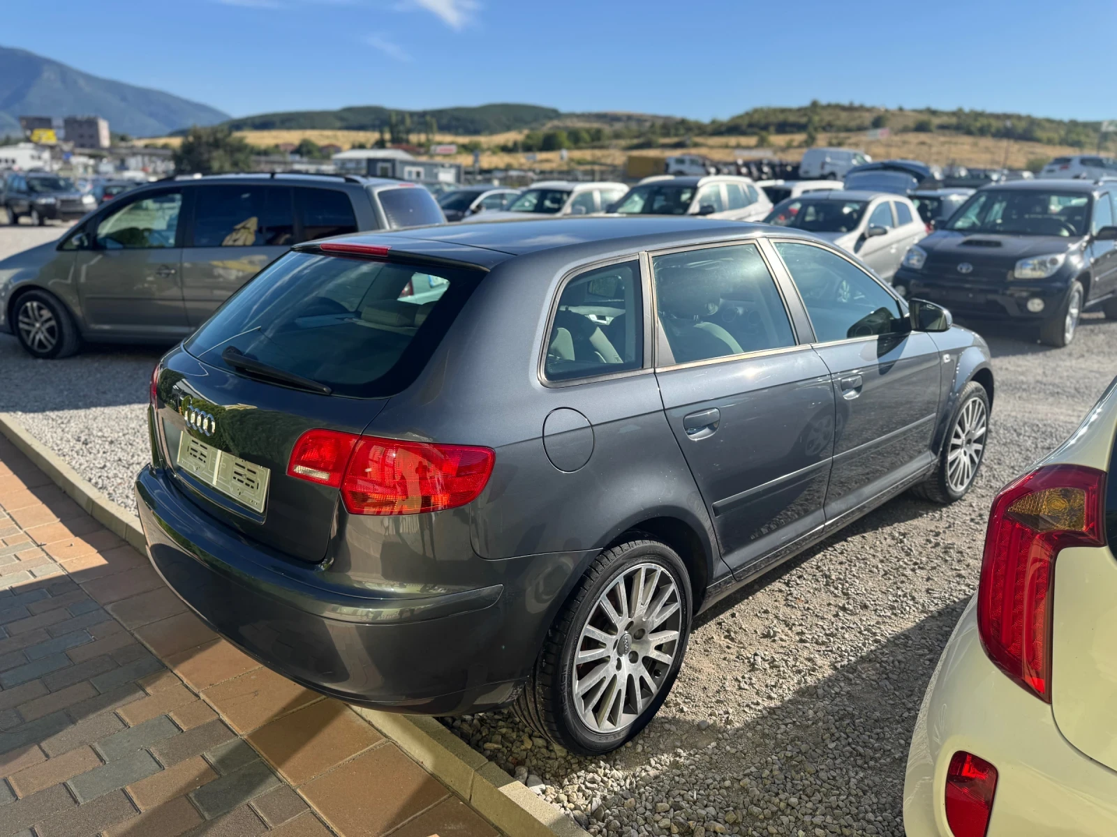 Audi A3 1.6i TOP TOP - изображение 4