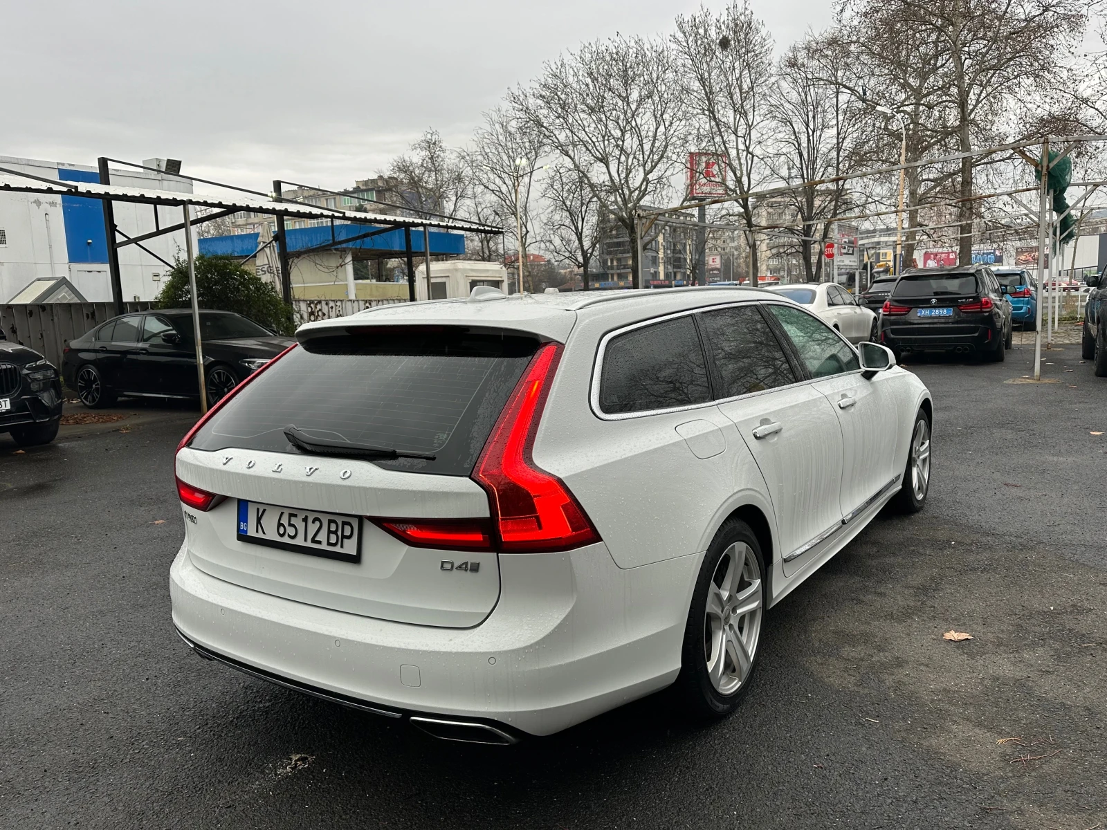 Volvo V90 D4 - изображение 4