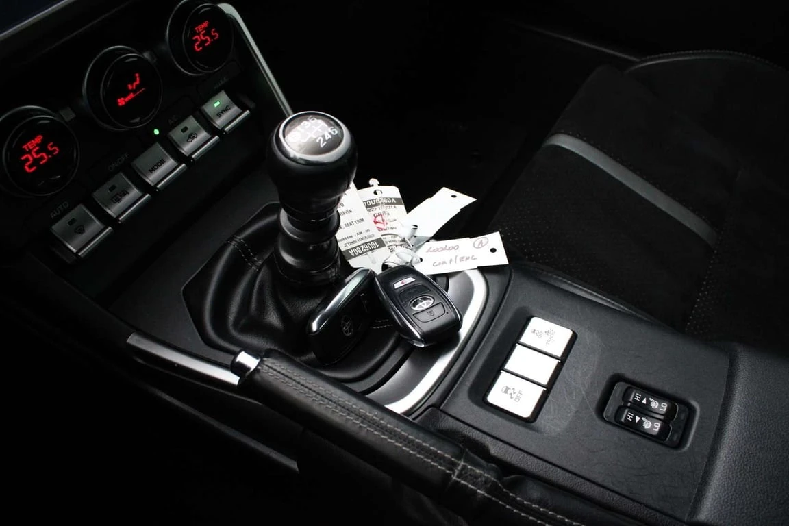 Toyota GR86 Premium 6 Speed | No Accident | One Owner |  - изображение 10