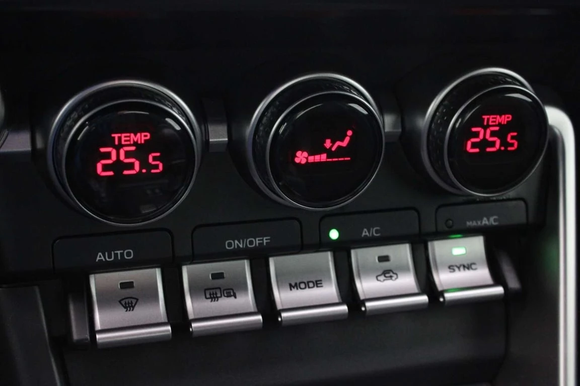 Toyota GR86 Premium 6 Speed | No Accident | One Owner |  | Mobile.bg � ����������� 12