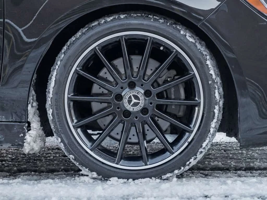 Mercedes-Benz CLA 250  Coupe* PANO * MEMORY* CARFAX *  - изображение 4