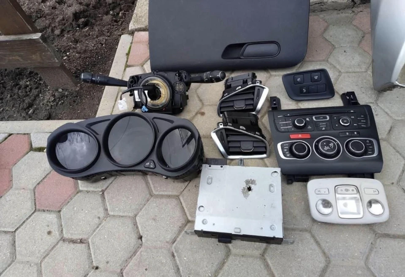 Citroen C4 1.6 hdi, снимка 4 - Автомобили и джипове - 54109246