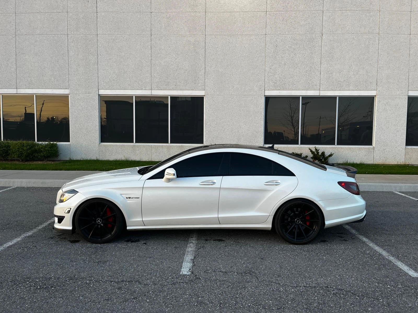 Mercedes-Benz CLS 63 AMG Pano/Lane Assist/H&K/��������� | Mobile.bg � ����������� 4