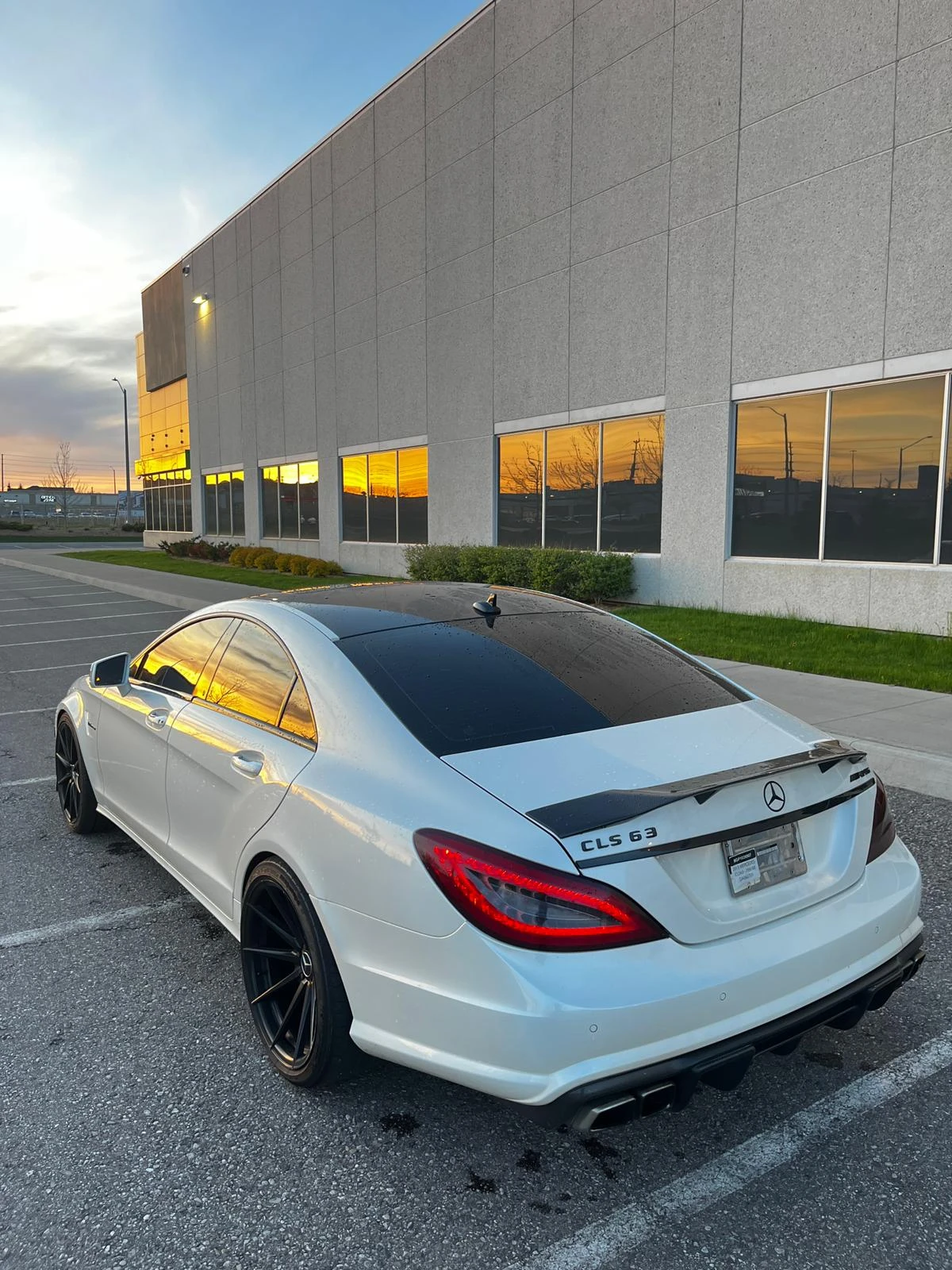 Mercedes-Benz CLS 63 AMG Pano/Lane Assist/H&K/��������� | Mobile.bg � ����������� 8