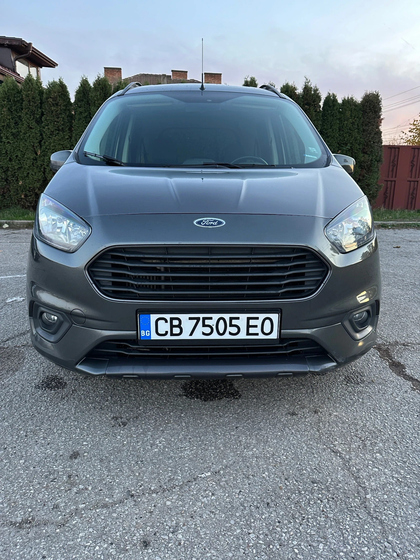 Ford Courier Пътнически ЕВРО 6d, снимка 8 - Автомобили и джипове - 54644454