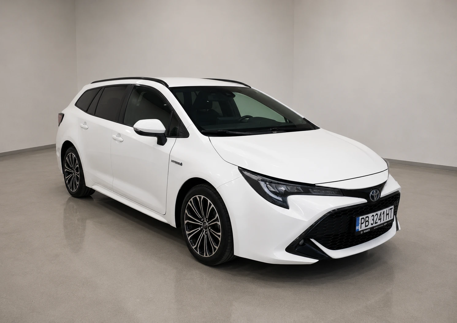 Toyota Corolla Touring Sport, 1.8 Hybrid, ����������� | Mobile.bg � ����������� 3