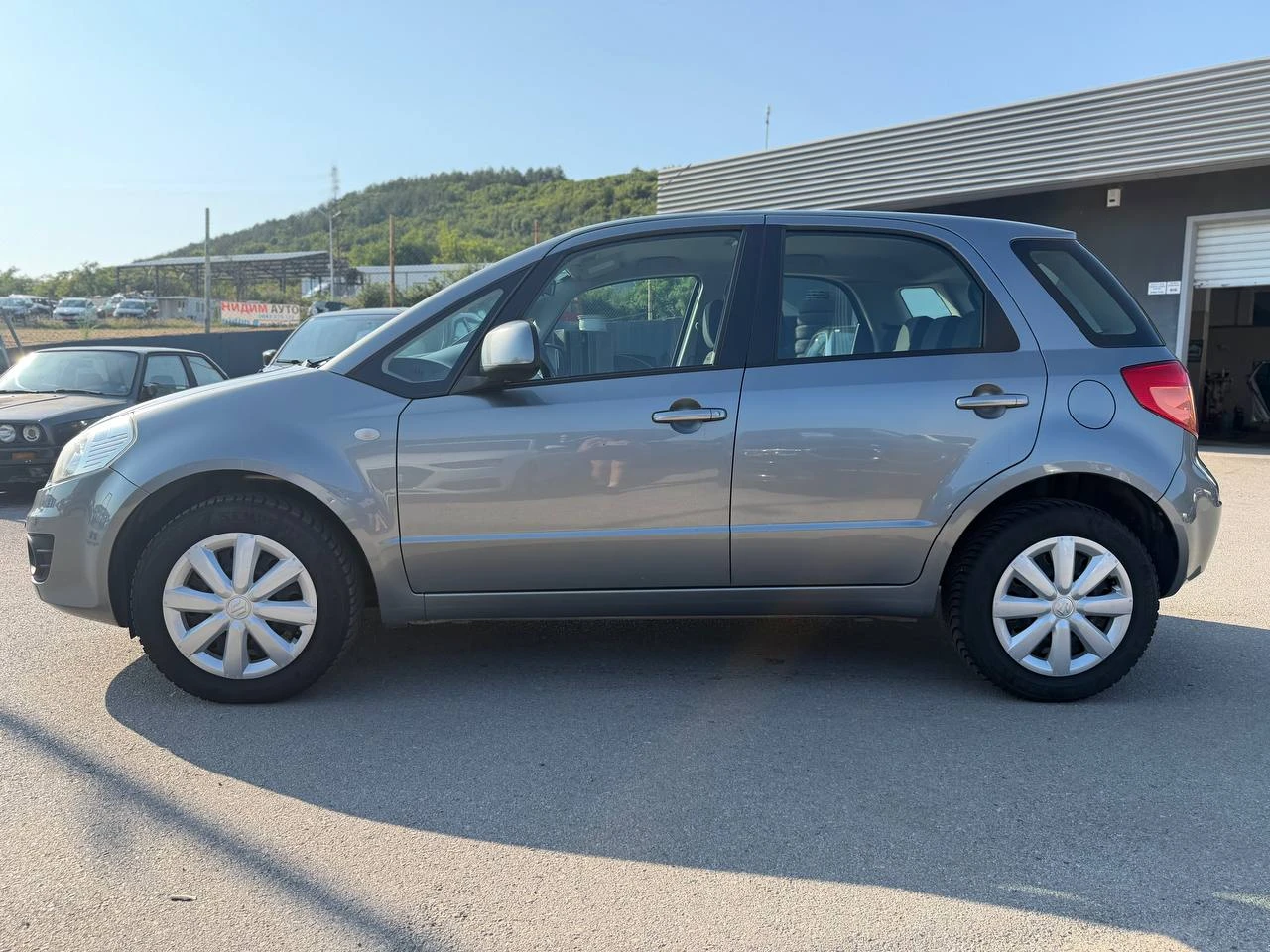 Suzuki SX4 1.6i AUTOMATIC, снимка 8 - Автомобили и джипове - 55437236