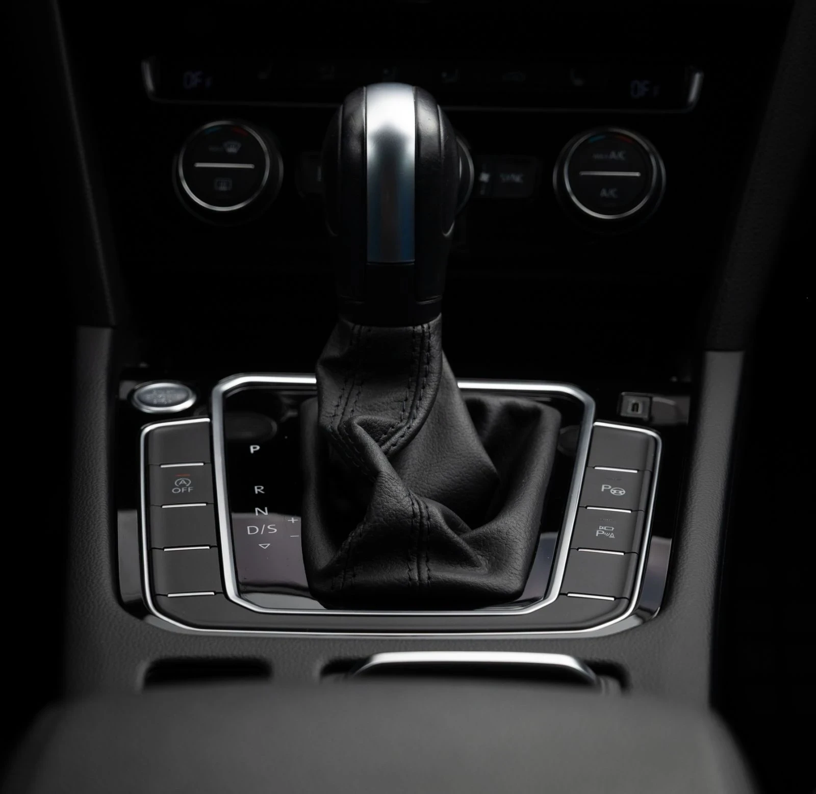VW Passat, снимка 8 - Автомобили и джипове - 55678469