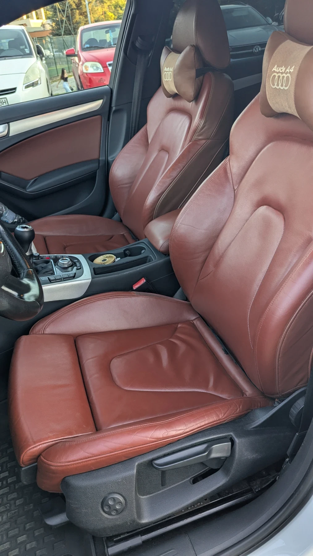 Audi A4 2.0 TDI, снимка 11 - Автомобили и джипове - 55731793