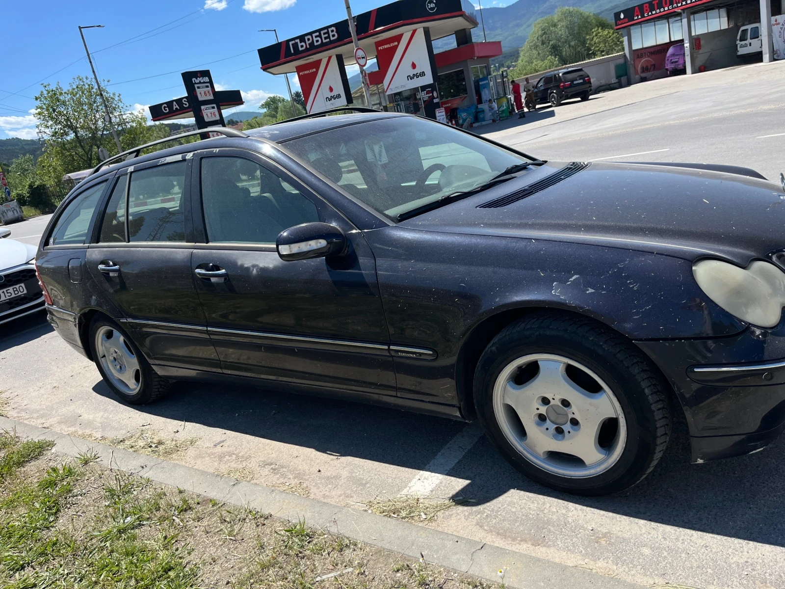 Mercedes-Benz C 220, снимка 3 - Автомобили и джипове - 55751469