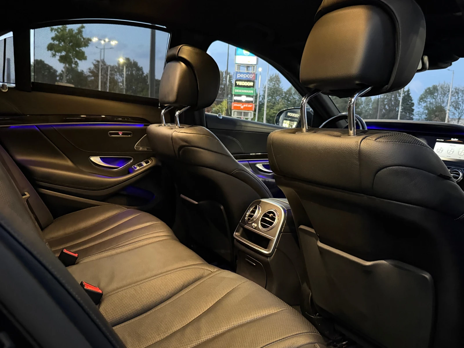 Mercedes-Benz S 500 4Matic/AMG/Burmester/* , снимка 11 - Автомобили и джипове - 56029685