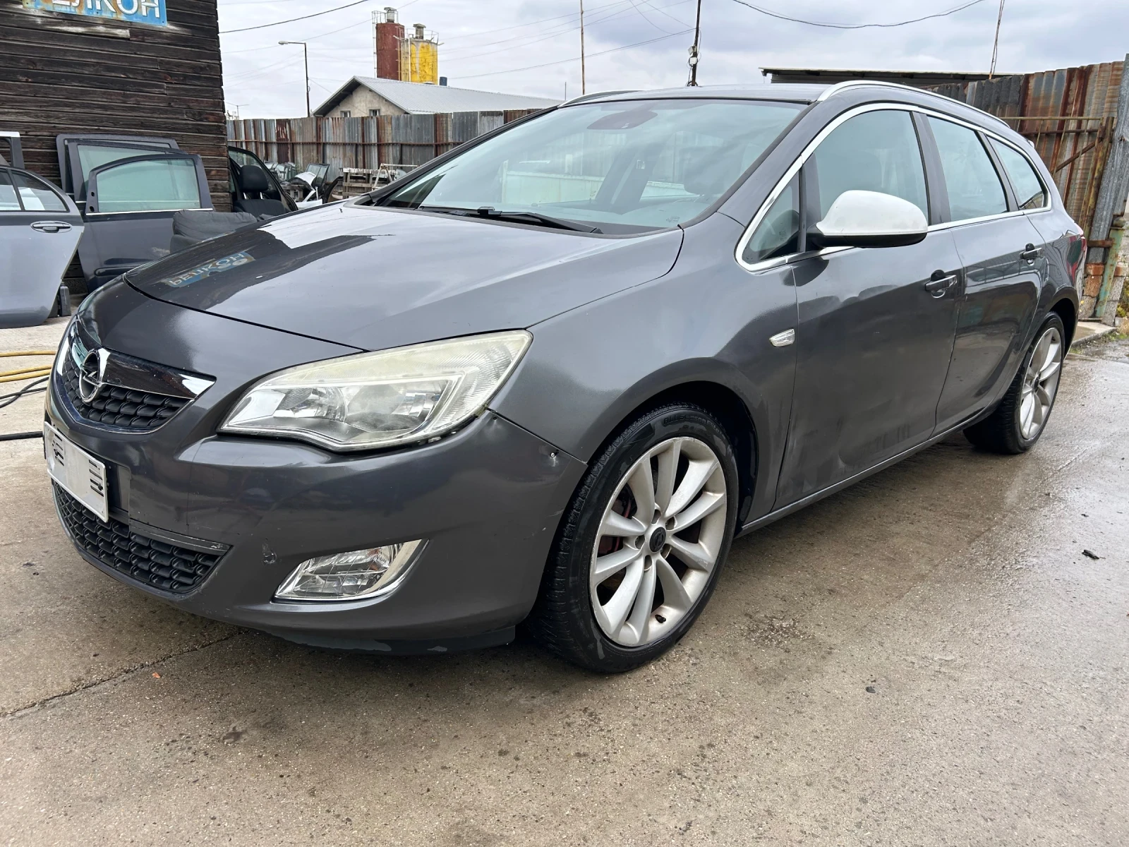 Opel Astra 1.7 CDTI, снимка 2 - Автомобили и джипове - 56459768