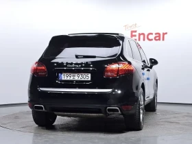 Porsche Cayenne 4.8S 958, снимка 4
