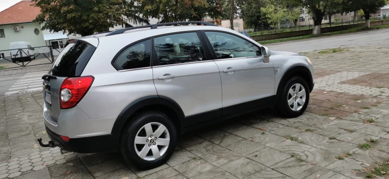 Chevrolet Captiva, снимка 6 - Автомобили и джипове - 47576510