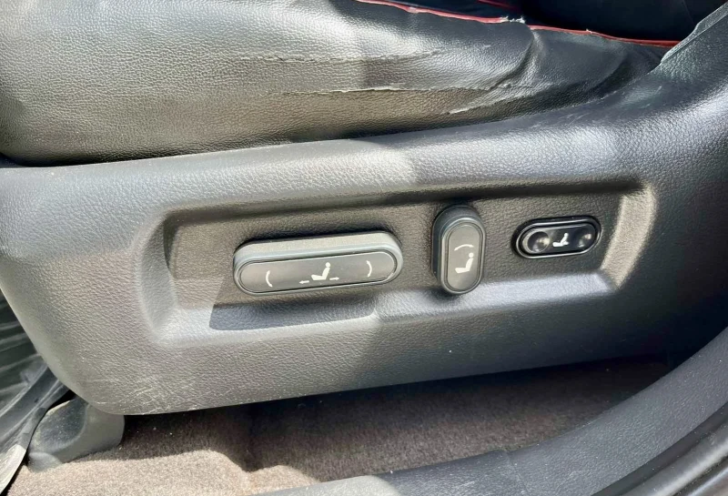 Hyundai Santa fe 2.2 CRDi 4DW 150к.с, снимка 12 - Автомобили и джипове - 49990218