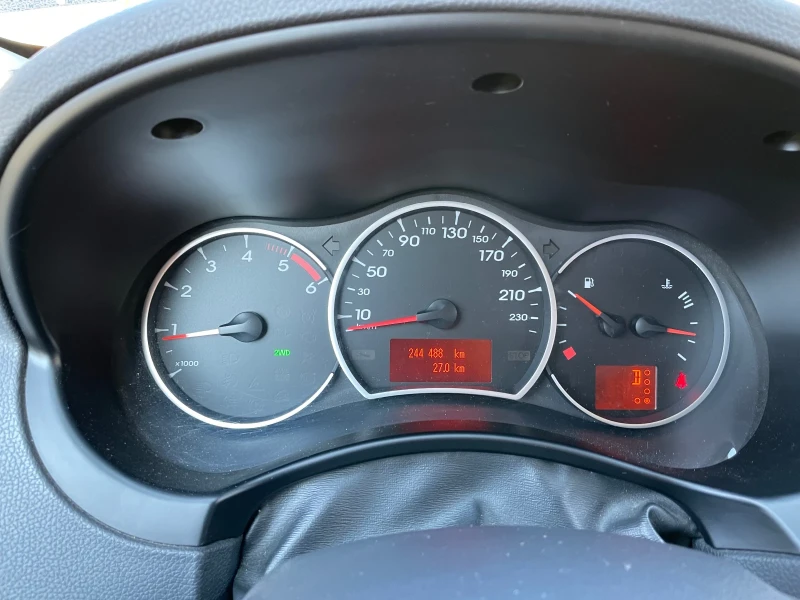 Renault Koleos 2.0dci, снимка 6 - Автомобили и джипове - 52369467