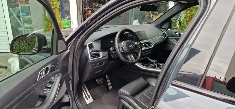 BMW X5 4.0i Xdrive/Обслужена/Регистрирана/Всичко платено, снимка 4 - Автомобили и джипове - 51936128