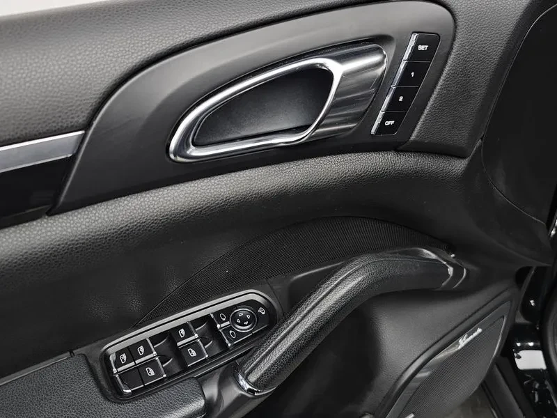 Porsche Cayenne 4.8S 958, снимка 13 - Автомобили и джипове - 55740442