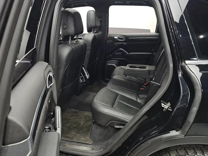 Porsche Cayenne 4.8S 958, снимка 11 - Автомобили и джипове - 55740442