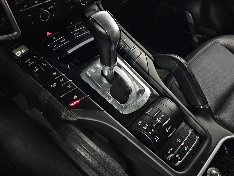 Porsche Cayenne 4.8S 958, снимка 9 - Автомобили и джипове - 55740442