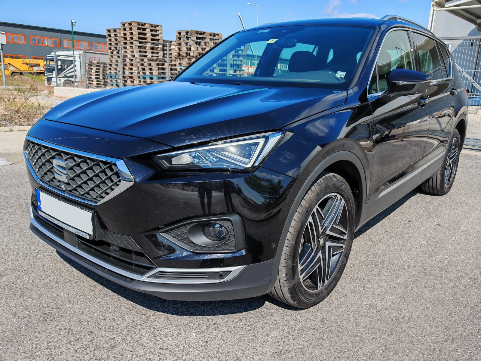 Seat Tarraco 2.0 TDI 190ps XCELLENCE 4DRIVE* Beats* Гаранция*  - изображение 2