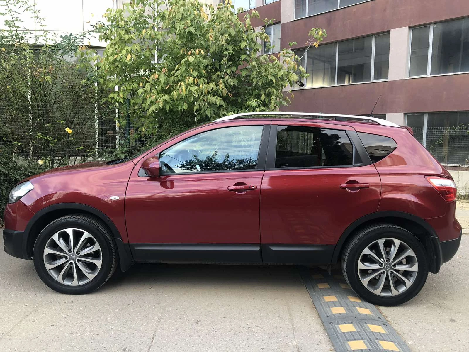 Nissan Qashqai J10 2.0 dCi - изображение 3