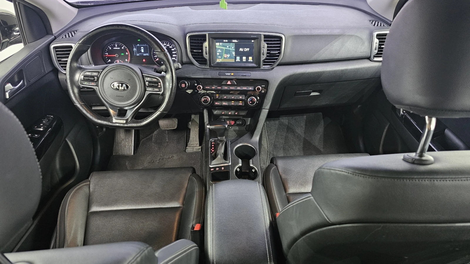 Kia Sportage 2.0 2WD PRESTIGE - изображение 6
