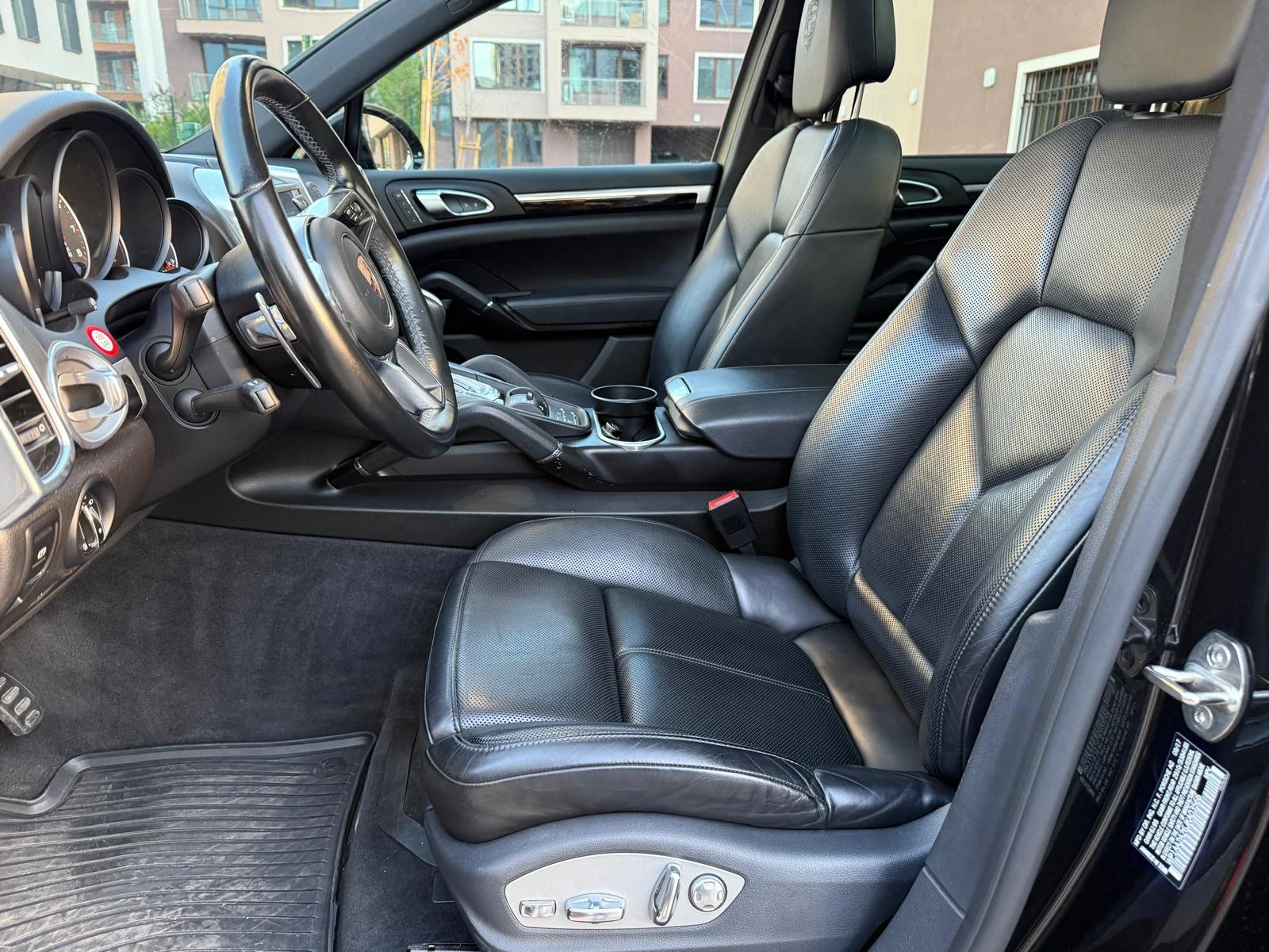 Porsche Cayenne 3.6i  - изображение 9