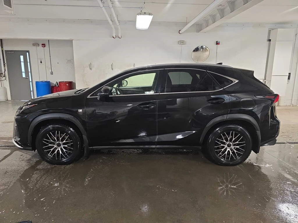 Lexus NX * 300 * CARFAX * БЕЗ ПЪРВОНАЧАЛНА ВНОСКА - изображение 2