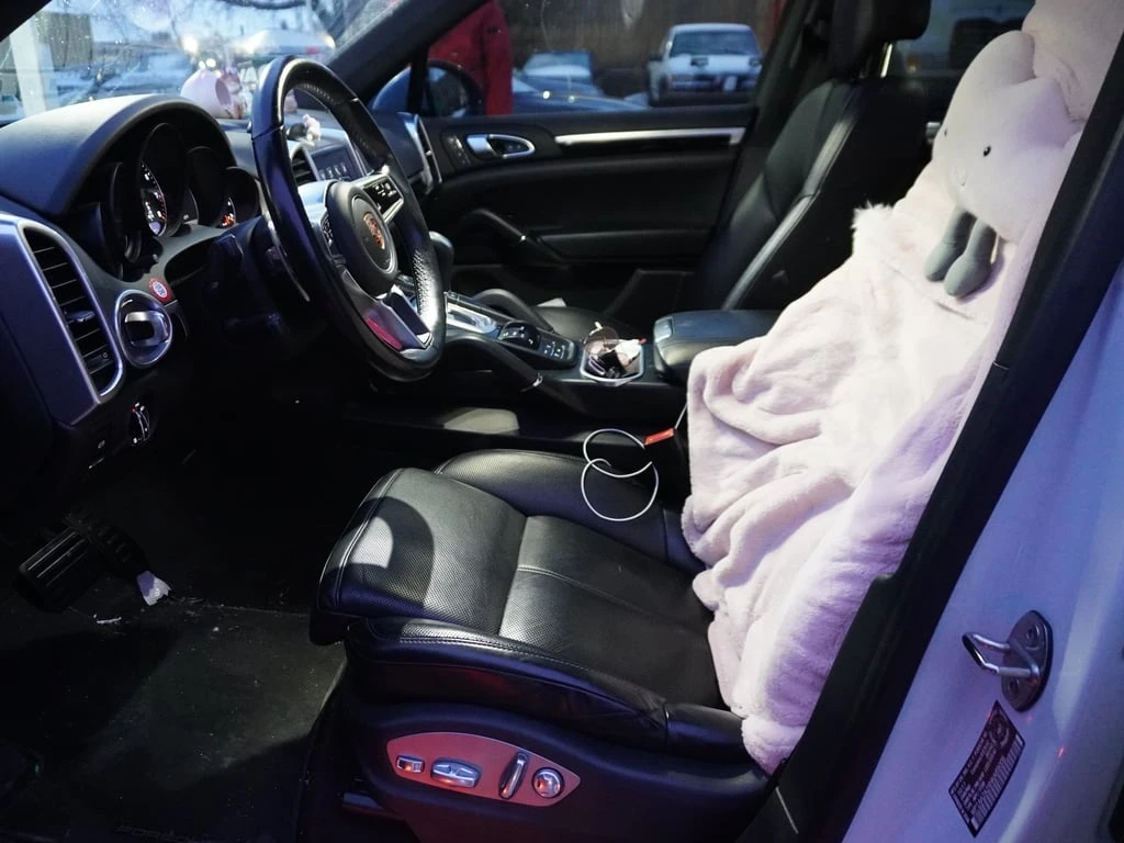 Porsche Cayenne * AWD 4dr * CARFAX * БЕЗ ПЪРВОНАЧАЛНА ВНОСКА - изображение 5