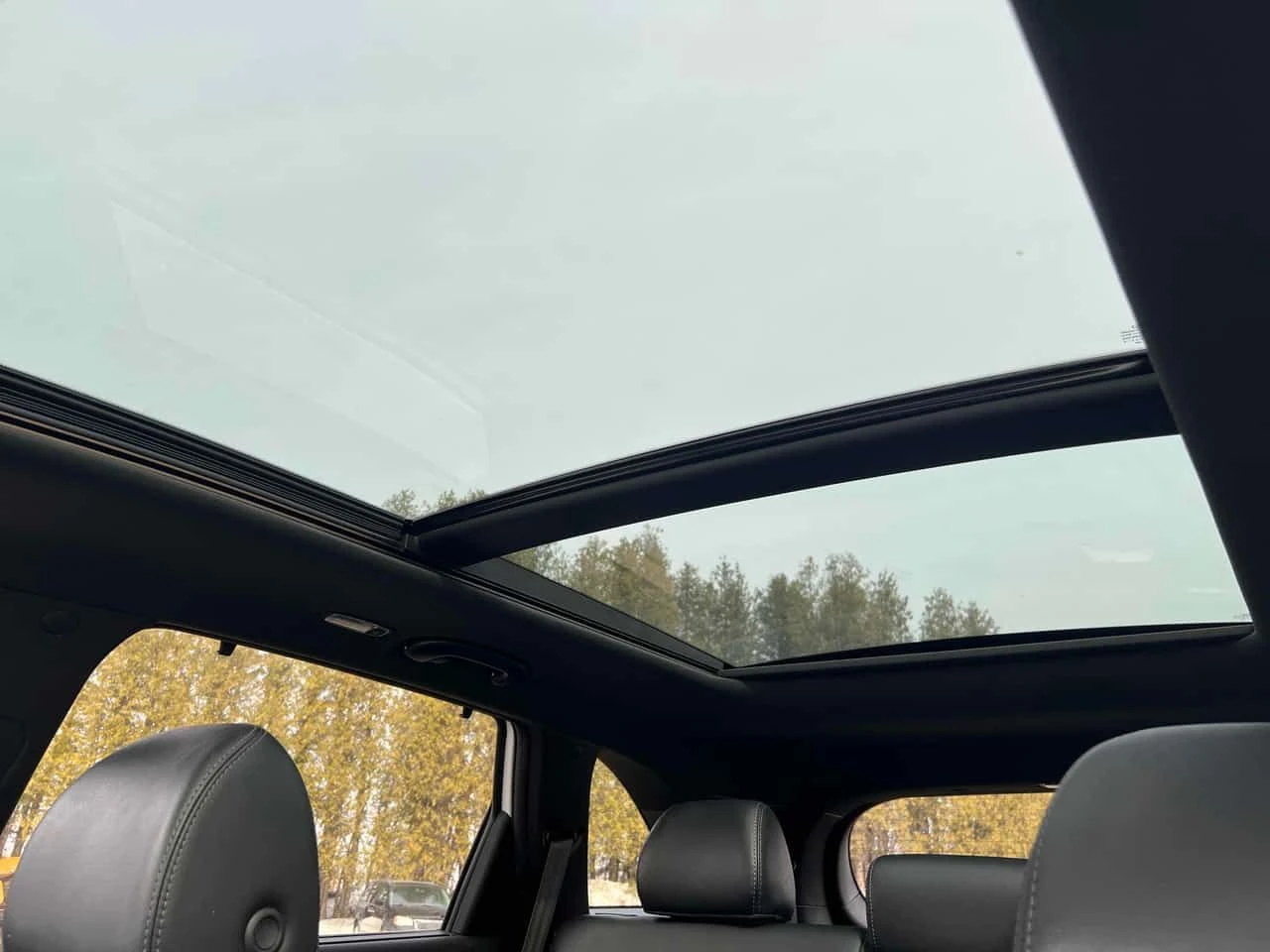 Kia Sorento SX V6/CARFAX/HARMON KARDON/PANO, снимка 13 - Автомобили и джипове - 53770940