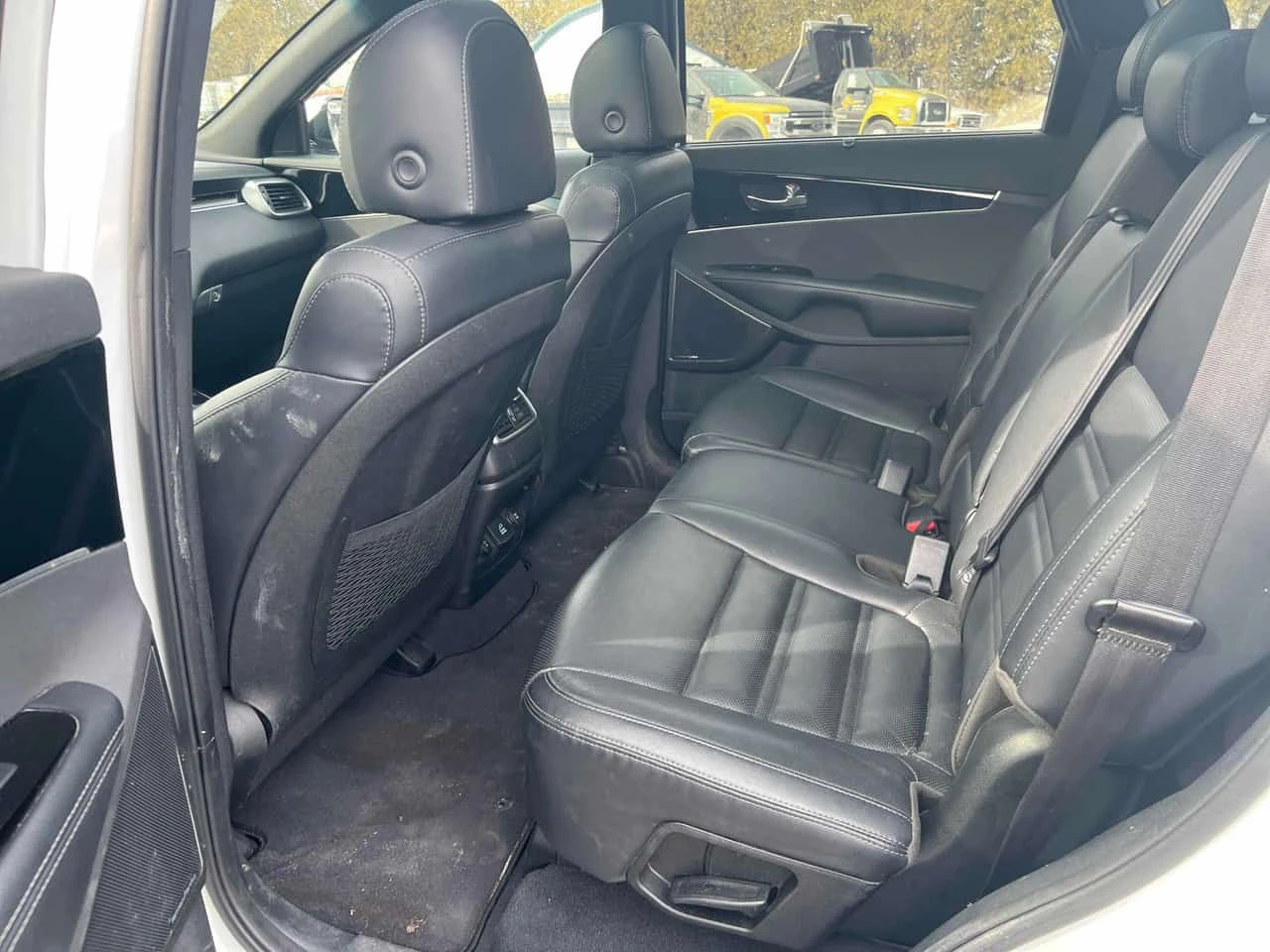 Kia Sorento SX V6/CARFAX/HARMON KARDON/PANO, снимка 14 - Автомобили и джипове - 53770940